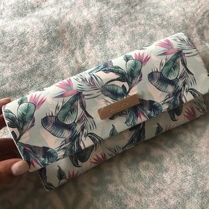 ALDO subglasses case